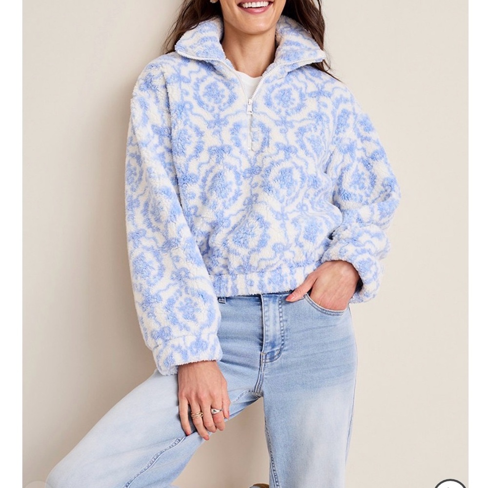 Francesca's Collections Blue and White Teddy Jacket